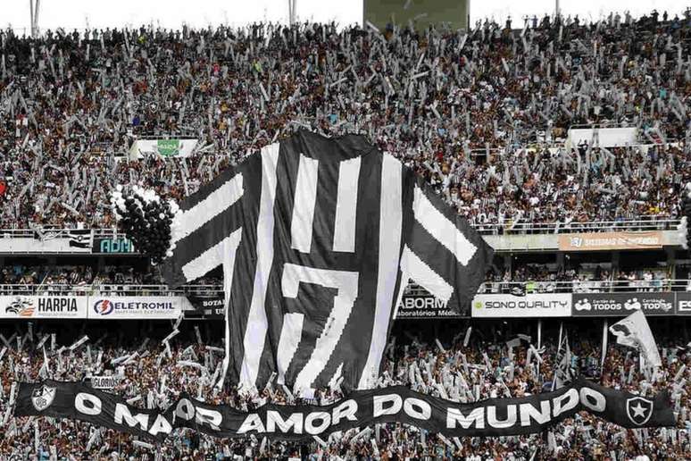 Botafogo tenta reatar casamento com a torcida no último jogo do ano