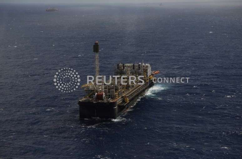 Plataforma petrolífera na Bacia de Santos, Rio de Janeiro 
05/09/2018
REUTERS/Pilar Olivares