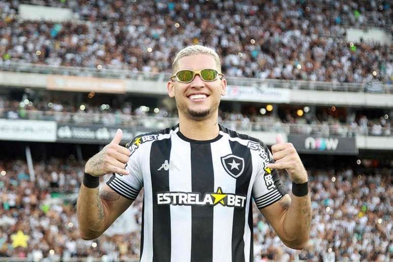 Rafael Navarro foi o artilheiro do Botafogo na Série B (Foto: Vítor Silva/Botafogo)