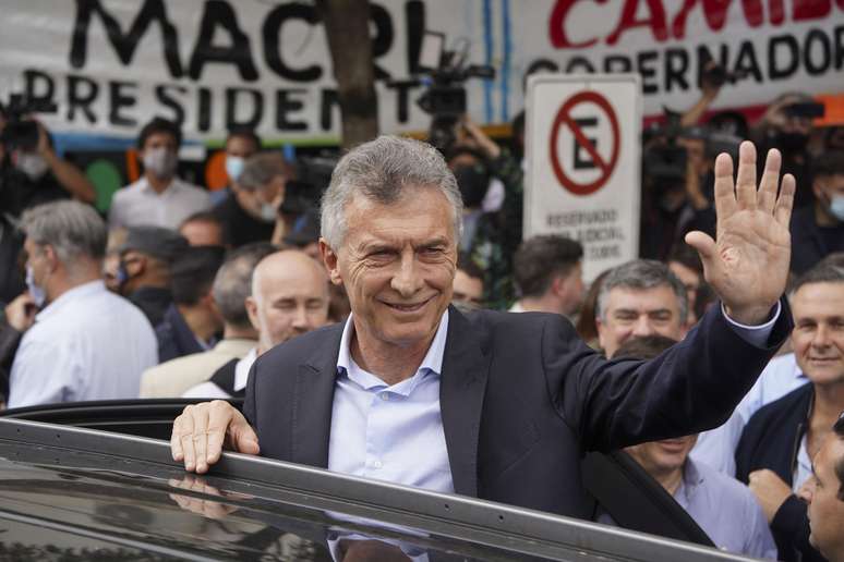 Ex-presidente da Argentina vira réu em caso de espionagem
