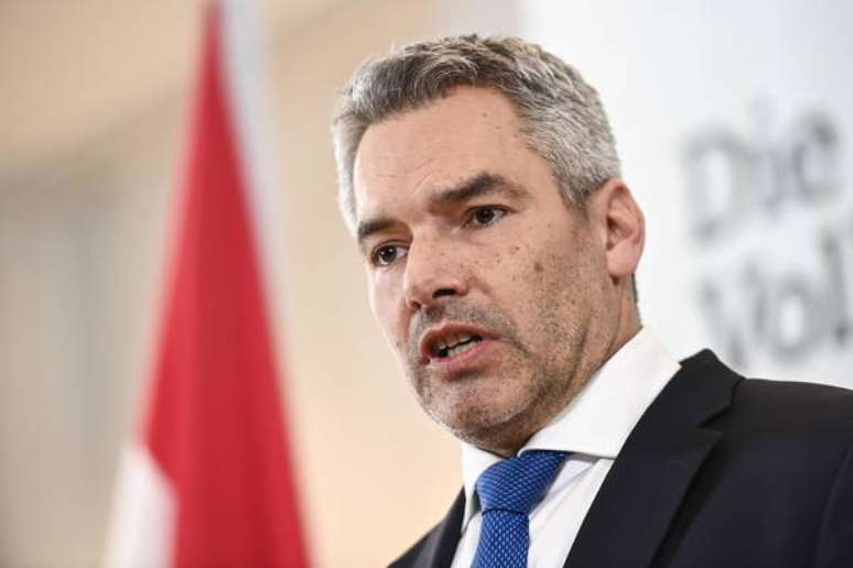 Karl Nehammer será o terceiro chanceler da Áustria em dois meses