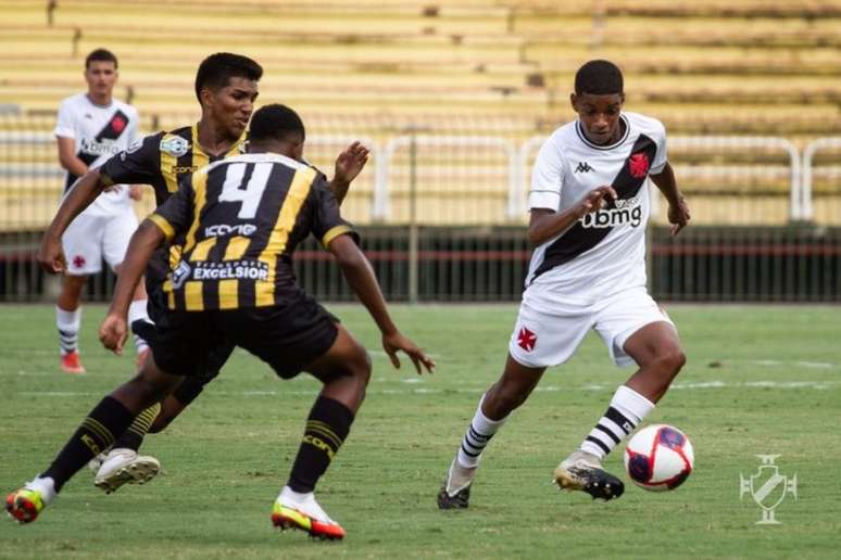 Vasco e Volta Redonda ficam no empate sem gols no jogo de ida da final da Taça Rio Sub-15 (Vitor Brügger / Vasco)