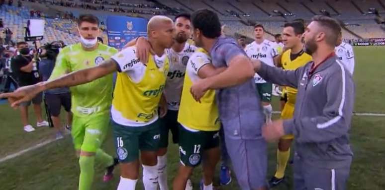 Fluminense e Palmeiras terminou em confusão no Maracanã (Reprodução / Premiere / Globo)