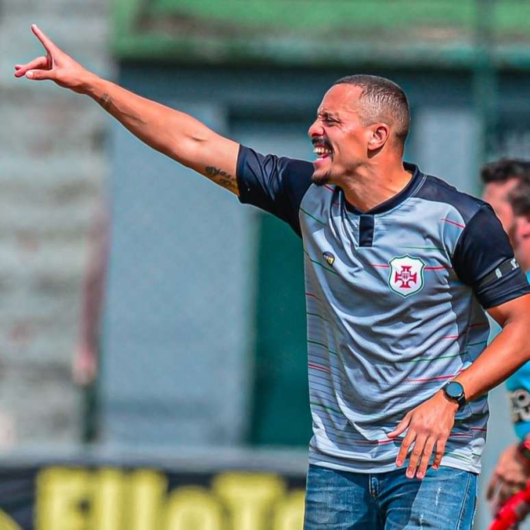 Jorginho buscará o título do Paulista Cup Sub-17 com a Portuguesa Santista (Foto: Anderson Lira)
