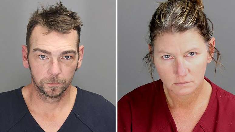 James e Jennifer Crumbley foram presos, sob acusação de 'homicídio involuntário'
