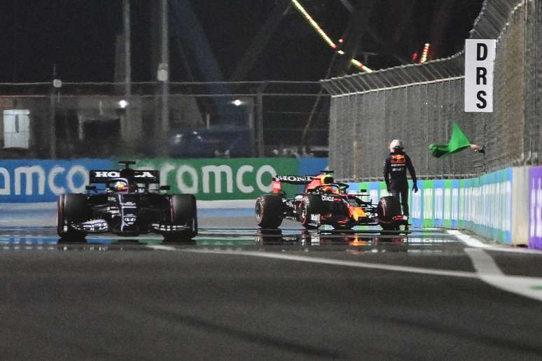 Max Verstappen bateu no fim do Q3 da classificação do GP da Arábia Saudita 