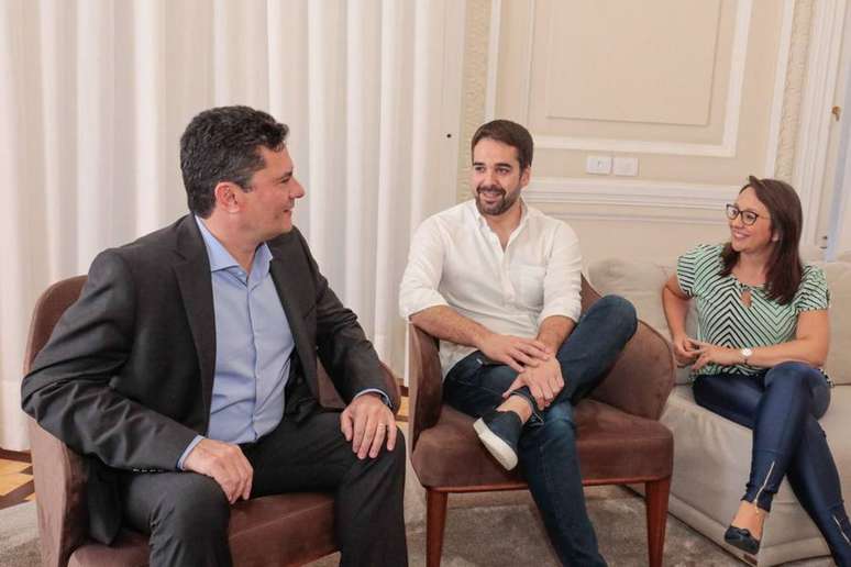 Além de Moro e Leite, participou do encontro a deputada federal Renata Abreu, presidente nacional do Podemos. 