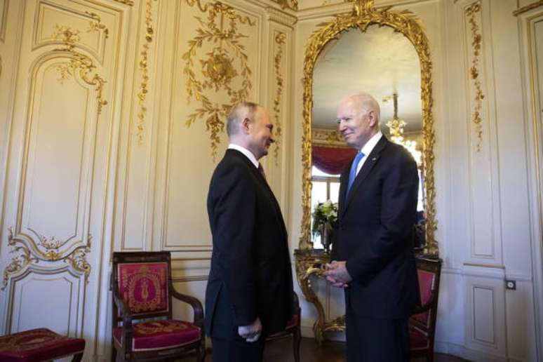 Encontro entre Biden e Putin em Genebra, em junho