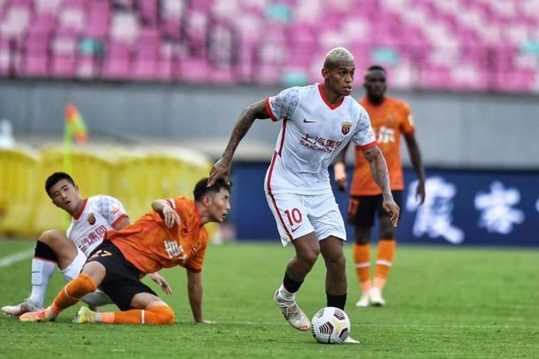 Ricardo Lopes espera conquistar título do Campeonato Chinês (Divulgação / Shanghai SIPG)