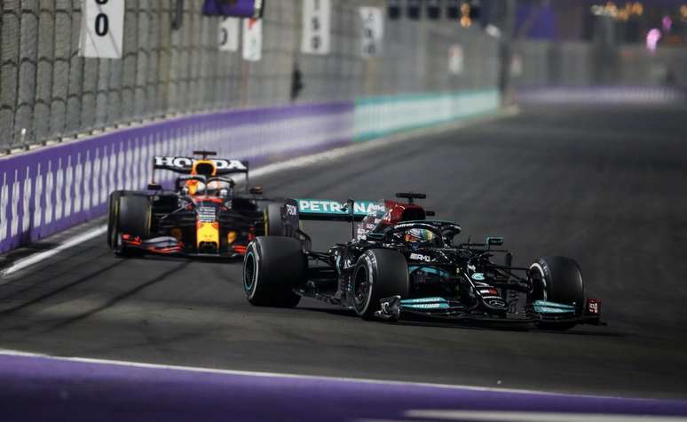 Hamilton venceu duelo contra Verstappen no GP da Ar&aacute;bia Saudita