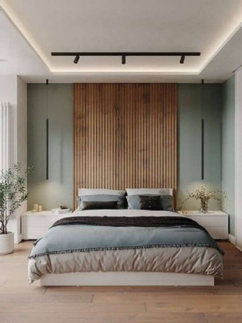 46. Parede ripada para decora&ccedil;&atilde;o de quarto de casal com lumin&aacute;ria pendente moderna &ndash; Foto: Architecture Art Design