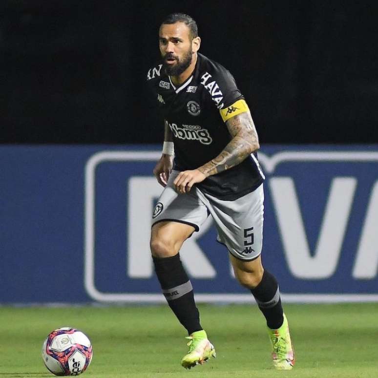 Leandro Castan vive momento difícil com a torcida do Vasco