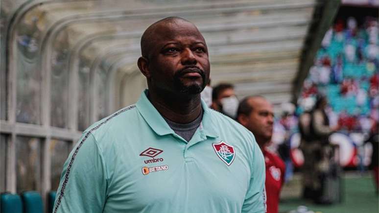 Marcão repetiu esquema da derrota para o Atlético-MG (Foto: Lucas Merçon / Fluminense)