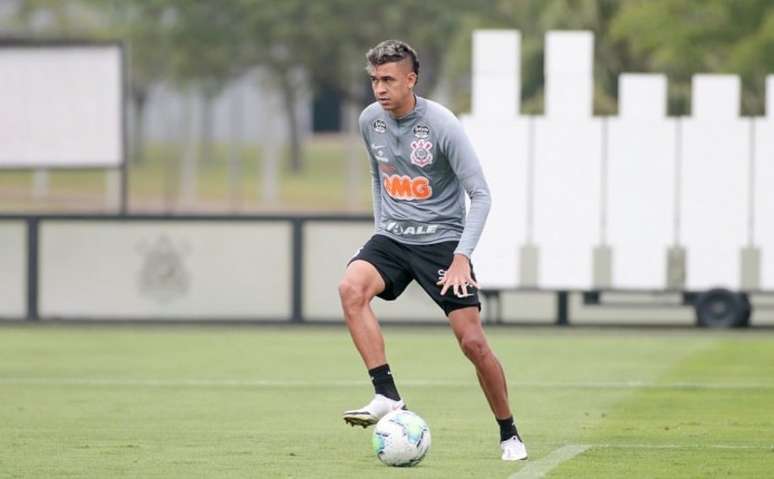 Cantillo foi a novidade do treino do Corinthians desta segunda-feira (Foto: Rodrigo Coca/Ag. Corinthians)