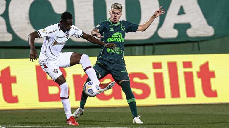 Fluminense venceu a Chapecoense em duelo do primeiro turno (Foto: Lucas Merçon/Fluminense FC)