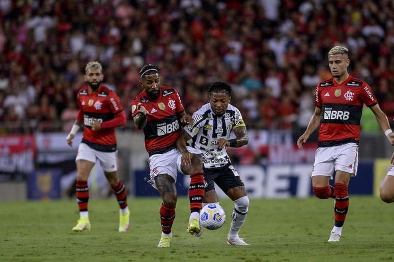 Derrota para o Santos foi a única do Flamengo no Maracanã com torcida (Foto: Marcelo Cortes / Flamengo)