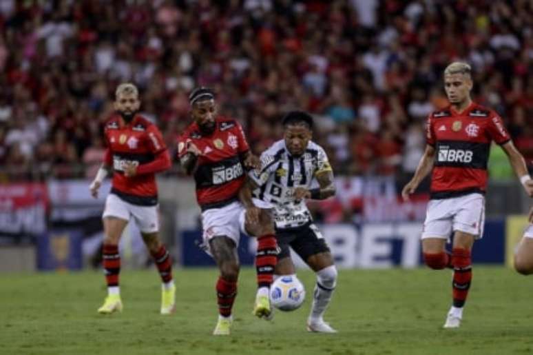 Jogo foi para o intervalo zerado (Foto: Marcelo Cortes / Flamengo)