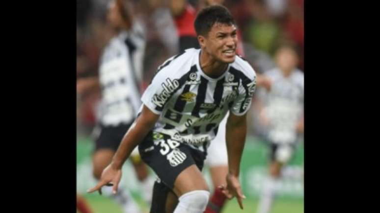 Marcos Leonardo fez o gol da vitória (Foto: Divulgação / Santos FC)