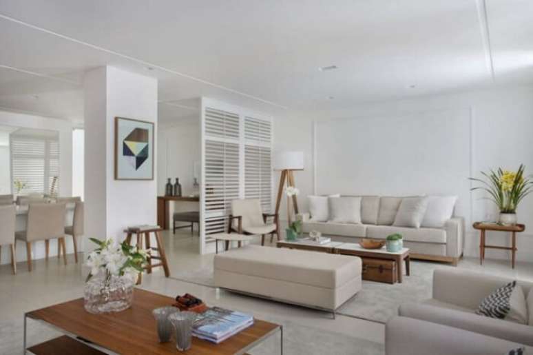 37. Modelo de boiserie sala com espessura fina. Fonte: Babi Teixeira