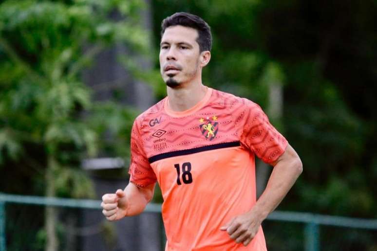 Hernanes foi rebaixado junto com o Sport (Anderson Stevens/Sport Club do Recife)