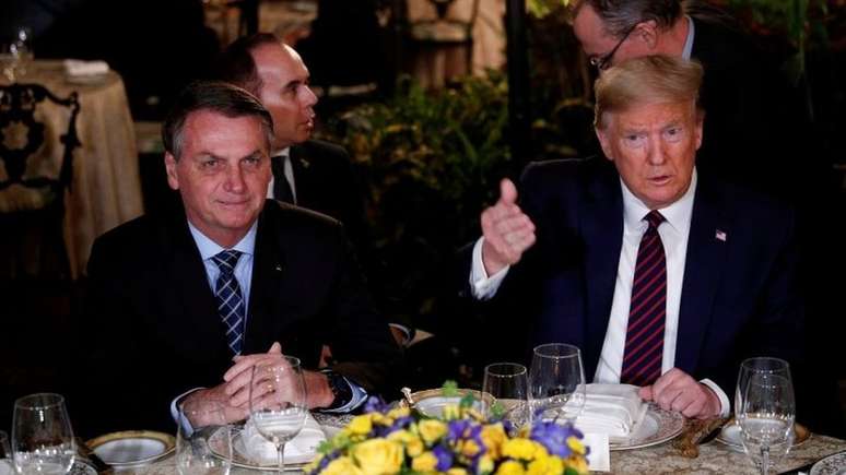 Com estilo, estratégia e pendor ideológico semelhantes aos de Trump, Bolsonaro tomou o episódio vivido pelo americano como lição e, no Brasil, tentou mudar o marco regulatório da internet