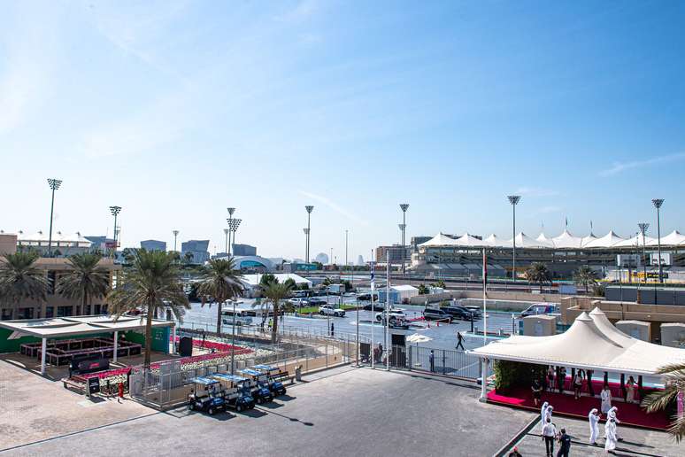 O céu azul é a marca climática deste fim de semana em Abu Dhabi 