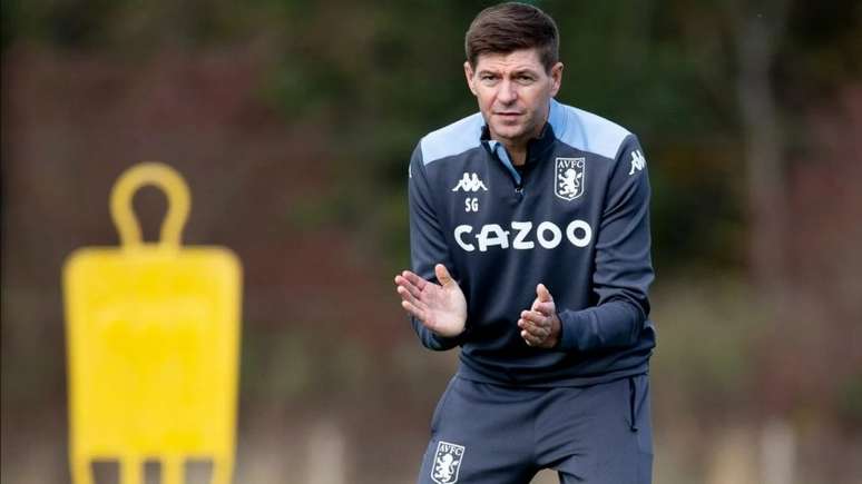 Ex-técnico do Rangers, da Escócia, Gerrard assinou com o Aston Villa até junho de 2025 (Foto: Divulgação / Aston Villa)