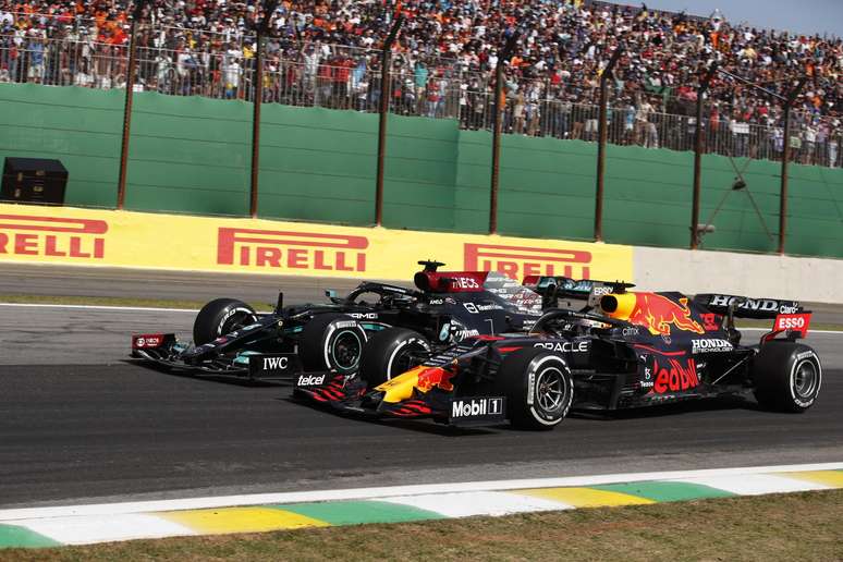 A rivalidade entre Hamilton e Verstappen deu o tom da temporada