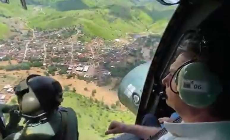 Bolsonaro sobrevoou uma região afetada na Bahia nesta manhã 