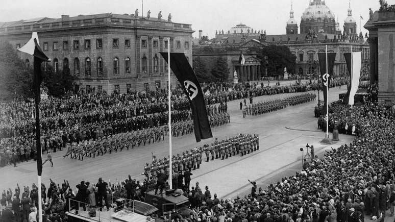 Lenard e Stark aplicaram a ideologia nazista à ciência