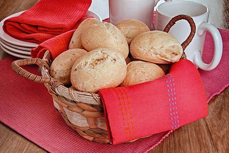 Guia da Cozinha - Pãozinho de tapioca para começar o dia bem