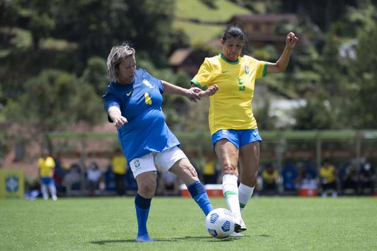 Jogo entre as Pioneiras no Evento de 30 anos da Seleção Brasileira feminina na Granja Comary