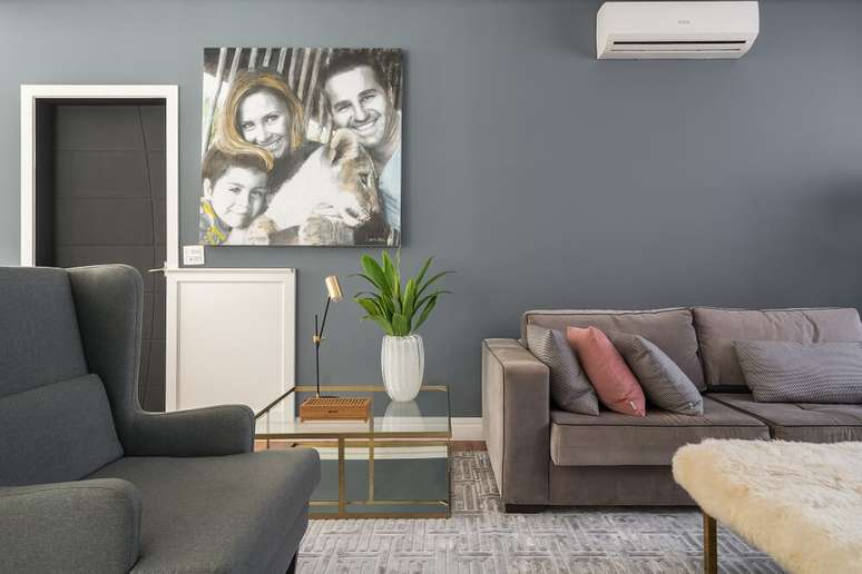 8. O quadro de família traz personalidade para a decoração. Foto: Kadu Lopes