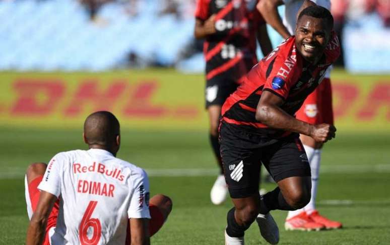 Nikão marcou o gol da vitória do Athletico na Copa Sul-Americana (Foto: Divulgação / Conmebol Sudamericana)