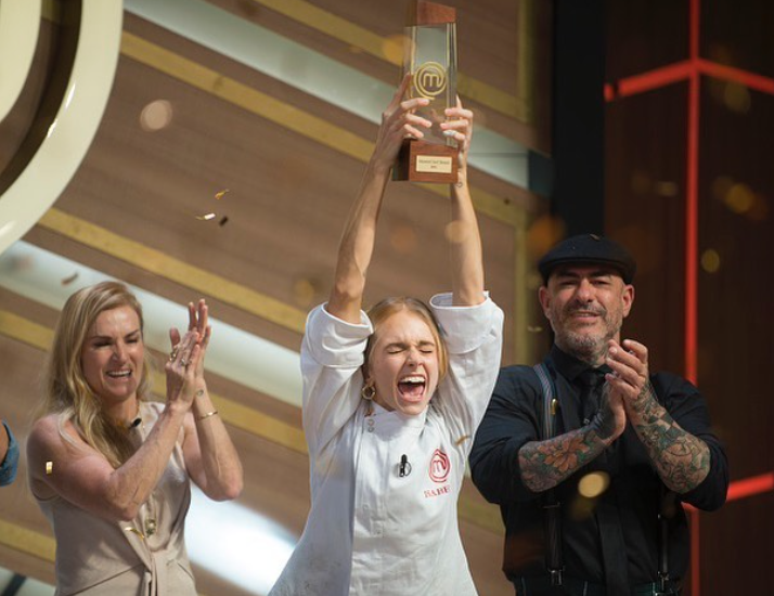 Isabella Scherer é a vencedora do Masterchef