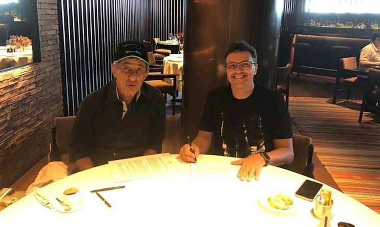 Fagner e Paulo Lima, presidente da Universal Music Brasil |