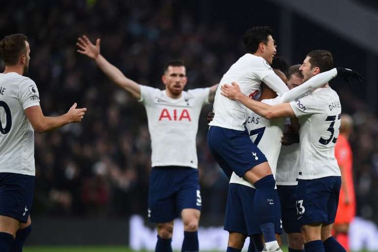 Tottenham tem segundo jogo consecutivo adiado na Premier League por conta da Covid-19 (DANIEL LEAL / AFP)