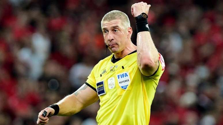 Anderson Daronco foi criticado pela arbitragem durante o primeiro tempo da final da Copa do Brasil entre Atlético Mineiro e Athletico Paranaense (Foto: Ricardo Rimoli / LANCEPRESS!)