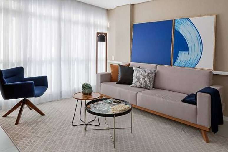 54. Sala neutra com cortina branca &ndash; Foto Oliva Arquitetura