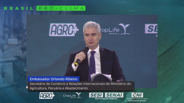Orlando Ribeiro, do Ministério da Agricultura, reconhece que o Brasil observa com preocupação o avanço de legislações em diversos países para maior controle da cadeia produtiva de alimentos