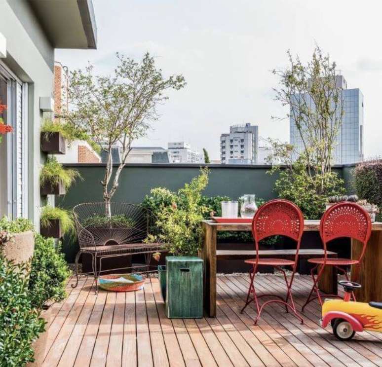 50. Lumin&aacute;ria de jardim de parede &ndash; Foto Decor Facil