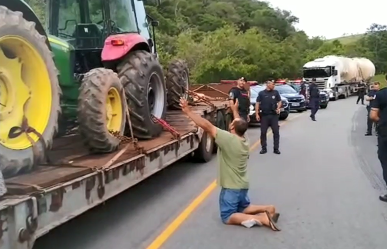 Veículos estavam desaparecidos há 10 dias.