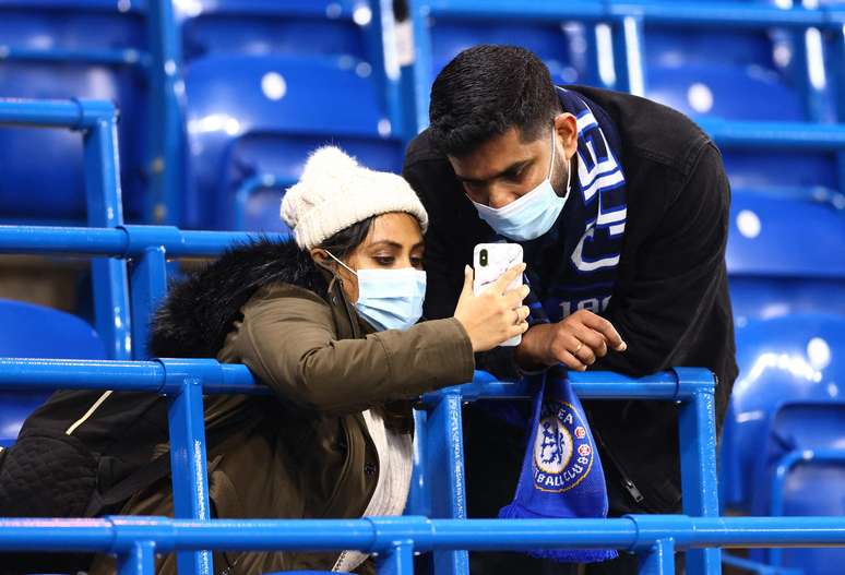 Partida do Campeonato Ingl&ecirc;s &eacute; cancelada por surto de covid