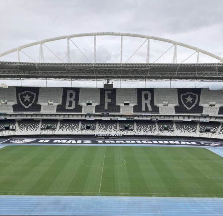 'Teremos times mais fortes e uma liga nacional mais pujante', diz Berenguer (Foto: Divulgação/Twitter do Botafogo)