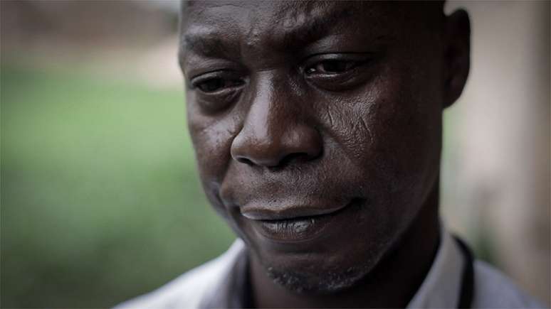 John Stone &eacute; um dentre mais de uma dezena de fontes da Black Axe que decidiram quebrar seus juramentos de sil&ecirc;ncio e revelar seus segredos