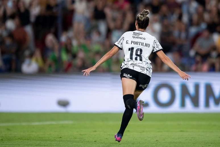 Gabi Portilho teve seu contrato renovado com o Corinthians para 2022 (Foto: Staff Images/Conmebol)