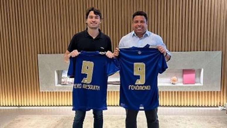 Ronaldo anunciou a compra do Cruzeiro na manhã de domingo (Foto: Divulgação)