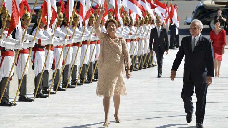 Dilma Rousseff e Michel Temer no dia da posse; para Cláudio Couto, eles têm perfil diferente da dupla Lula e Alckmin