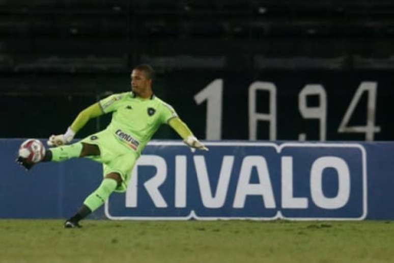 Diego Loureiro: reafirmação de atleta formado na base alvinegra (Foto: Vítor Silva/Botafogo)