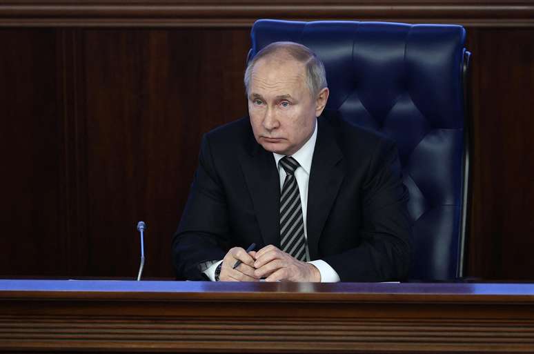 Vladimir Putin durante coletiva 
Sputnikq/Mikhail Tereshchenko Pool/via Reuters